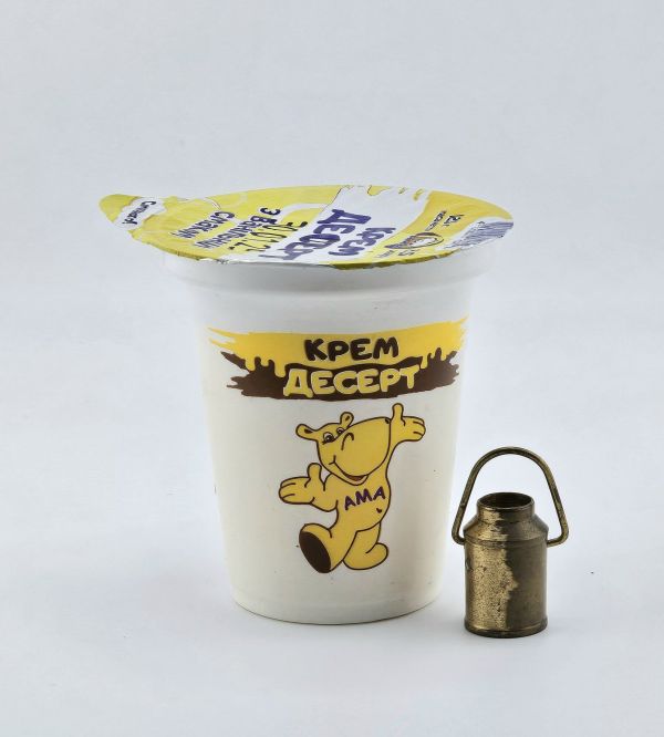 Крем десерт "Ама" кисломолочний 4% жиру
